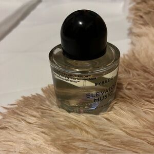 Byredo perfum elevator music